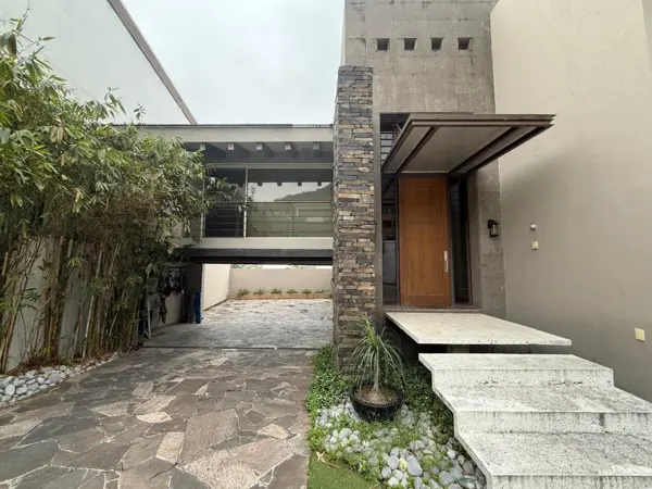 Casa en Venta Lomas del Hipico Zona Carretera Nacional Monterrey