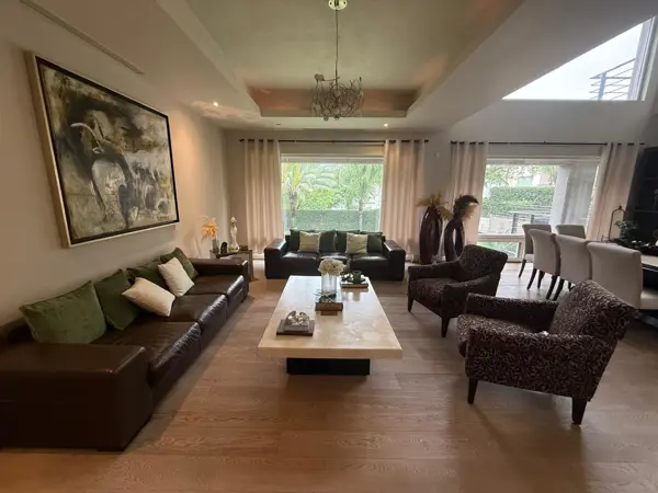 Casa en venta en Lomas del Hipico 1 Sector, Monterrey — foto 2 de 15