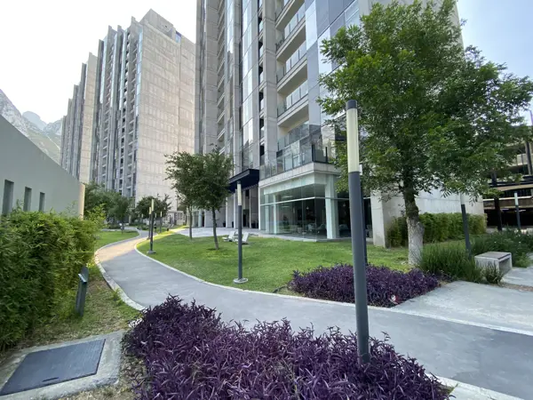 Departamento en Venta las Huastecas Zona Santa Catarina