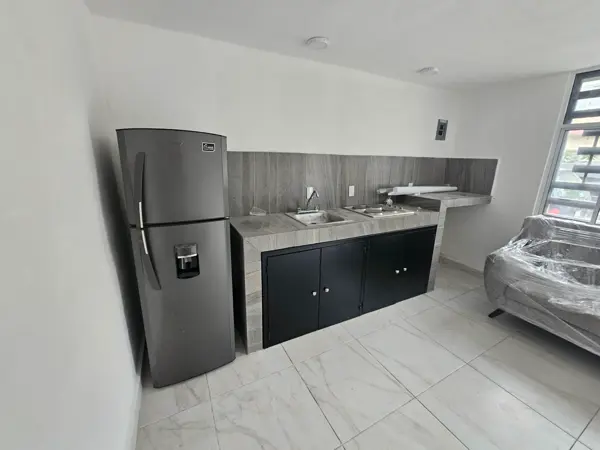 DEPARTAMENTO AMUEBLADO
R E N T A