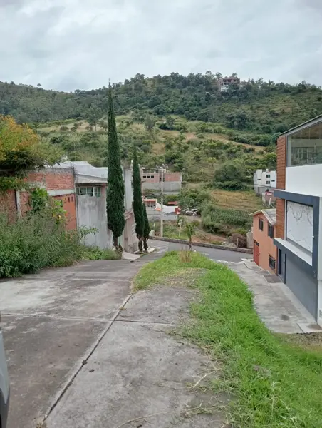Casa en venta en Rincón de Ocolusen, Morelia — foto 2 de 30