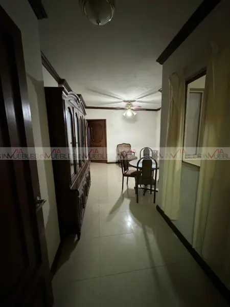 Departamento en renta en Del Valle, San Pedro Garza García — foto 3 de 11