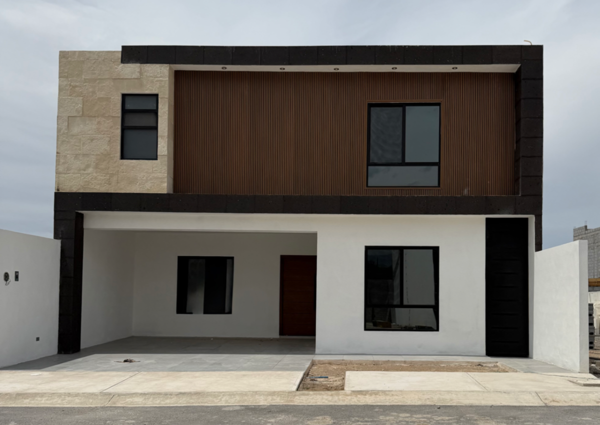 Casa en venta en Seterra Residencial, Saltillo — foto 1 de 17