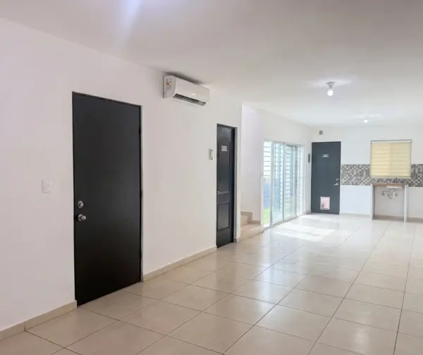 Casa en venta en Las Maravillas, Saltillo — foto 3 de 14