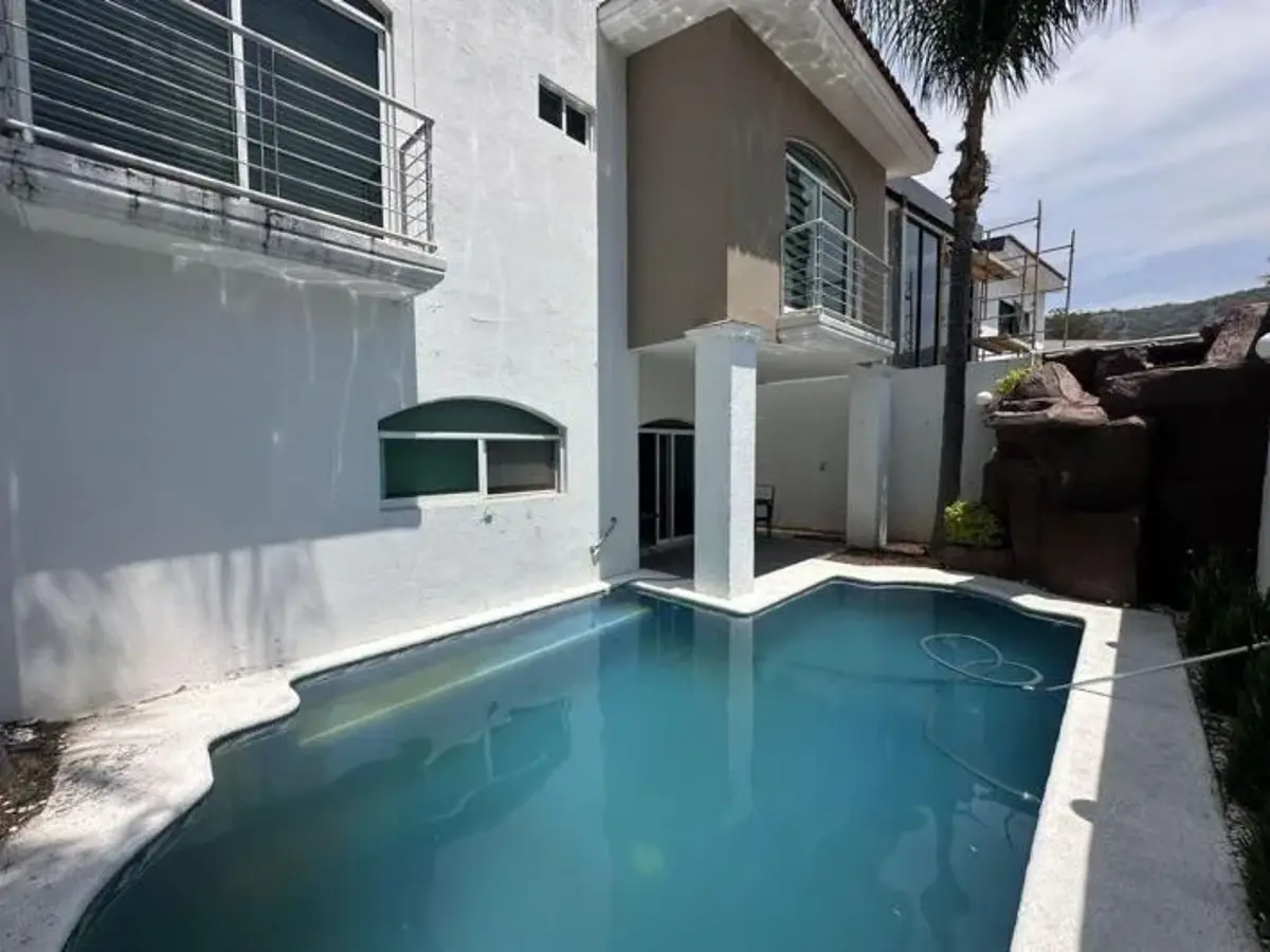 Casa en renta en Arbolada Bosques de Santa Anita, Tlajomulco de Zúñiga — foto 1 de 6