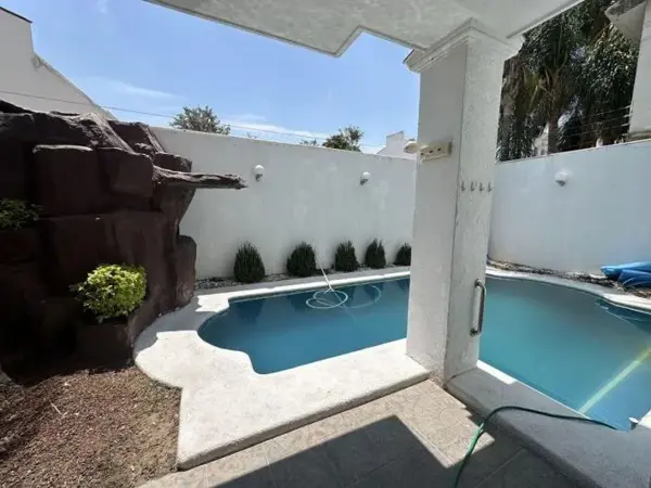 Casa en renta en Arbolada Bosques de Santa Anita, Tlajomulco de Zúñiga — foto 2 de 6