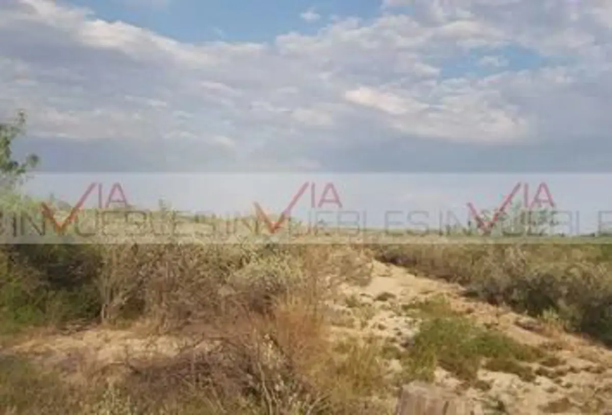 Terreno en venta en Nava Centro, Nava — foto 1 de 8
