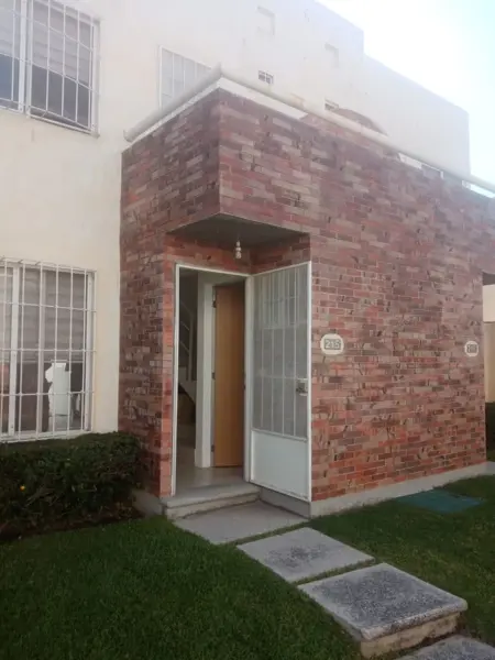 Bonita Casa Amueblada en Renta, en Condominio los Sauces II Zapata Morelos — foto 1 de 24