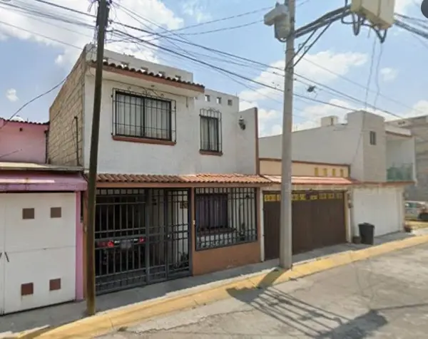Casa en venta en Villas Santín, Toluca — foto 3 de 10