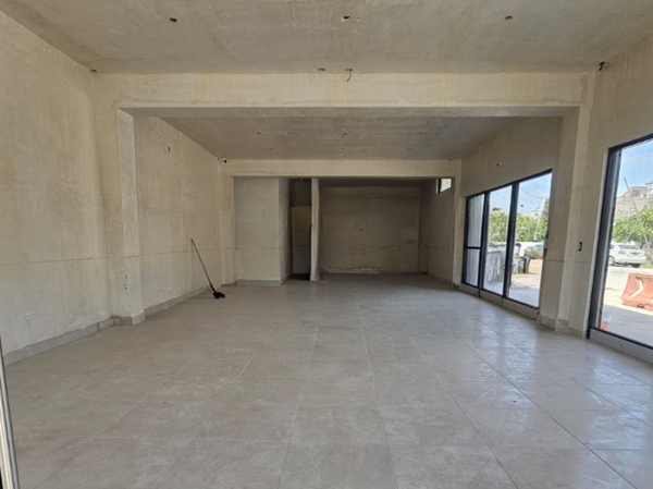 Local comercial nuevo en Blvd. Diagonal Reforma, Torreón, Coah.