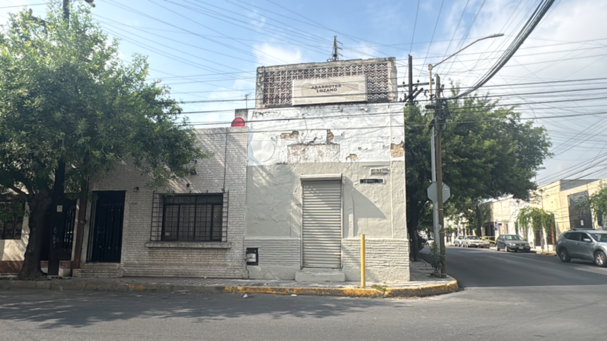 CASA EN ESQUINA EN VENTA CON SUELO COMERCIAL, MONTERREY CENTRO CASA EN ESQUINA EN VENTA CON SUELO COMERCIAL, MONTERREY CENTRO
