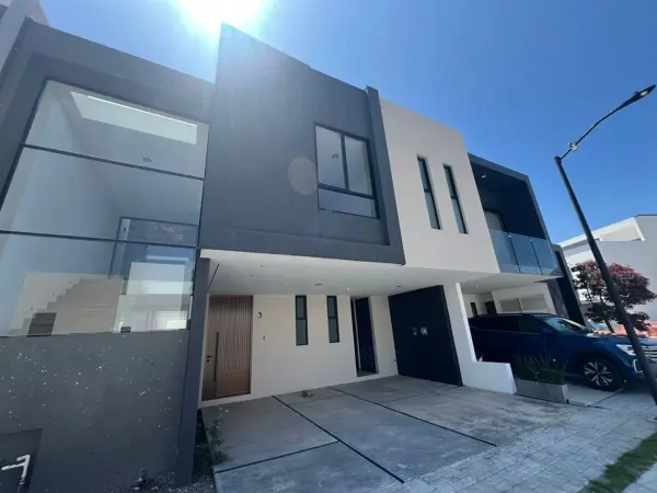 Casa en venta en Lomas de Angelópolis II, San Andrés Cholula — foto 2 de 37