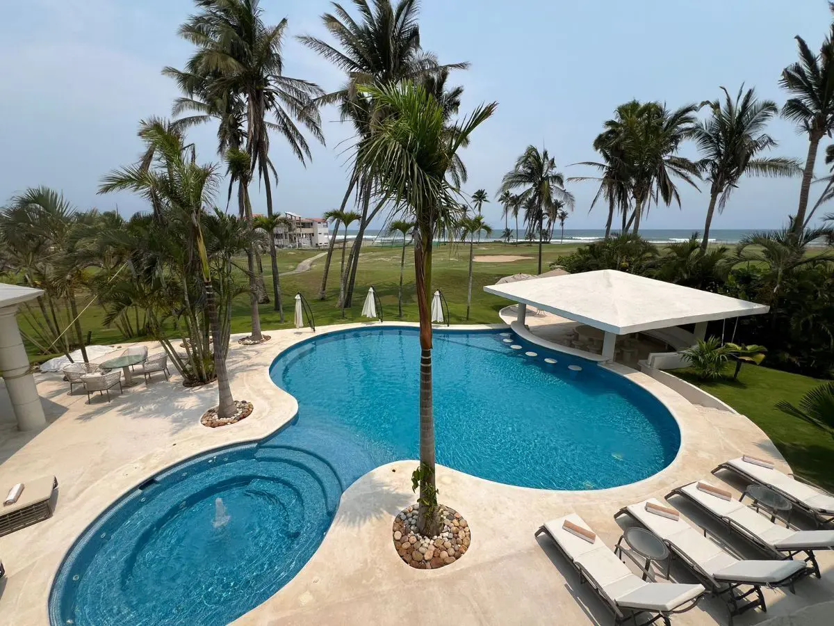 Casa en renta en Plan de los Amates, Acapulco de Juárez — foto 1 de 26