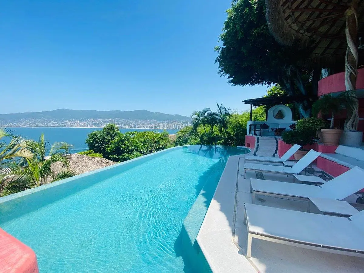 Casa en venta en Playa Guitarrón, Acapulco de Juárez — foto 1 de 22
