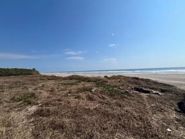 Terreno en venta en Plan de los Amates, Acapulco de Juárez — foto 3 de 8