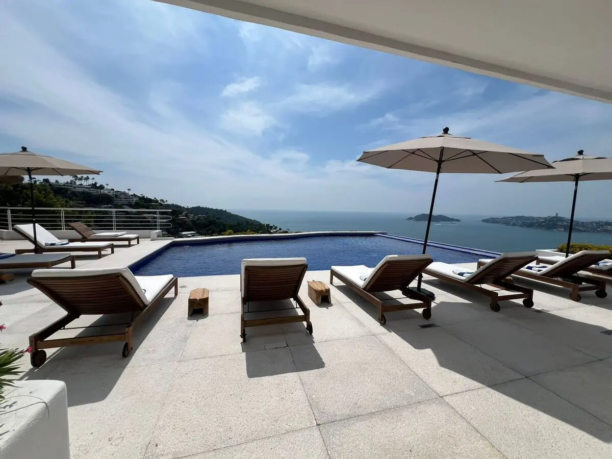 Casa en renta en Las Brisas, Acapulco de Juárez — foto 1 de 34