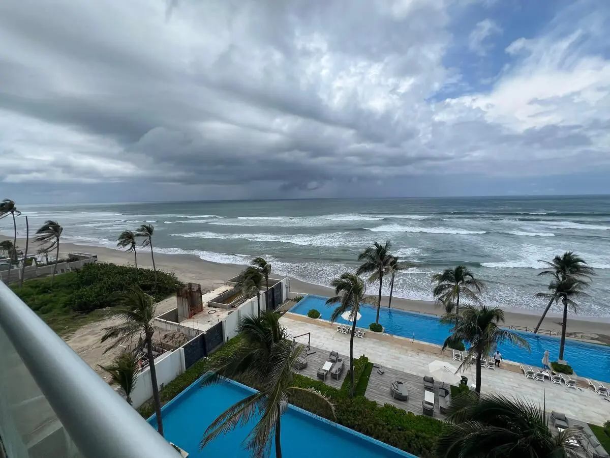 Departamento en venta en Playa Diamante, Acapulco de Juárez — foto 1 de 28