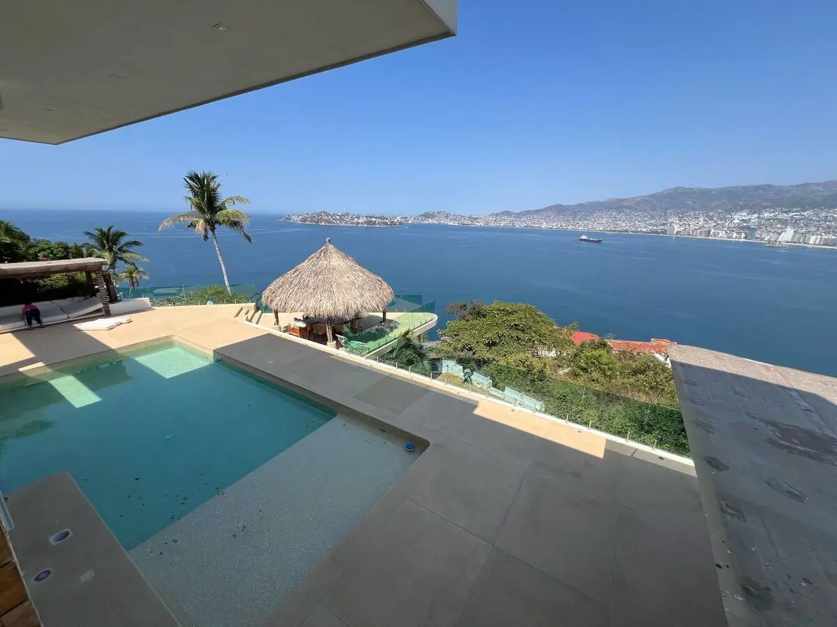 Casa en venta en Marina Brisas, Acapulco de Juárez — foto 1 de 30