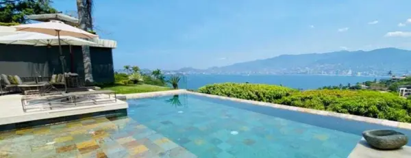 CASA EN VENTA EN LAS BRISAS ACAPULCO
