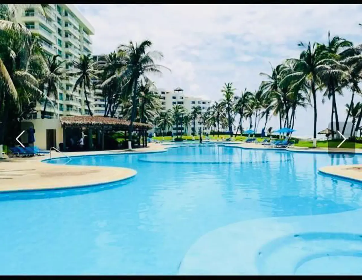 Departamento en venta en Playa Diamante, Acapulco de Juárez — foto 1 de 15