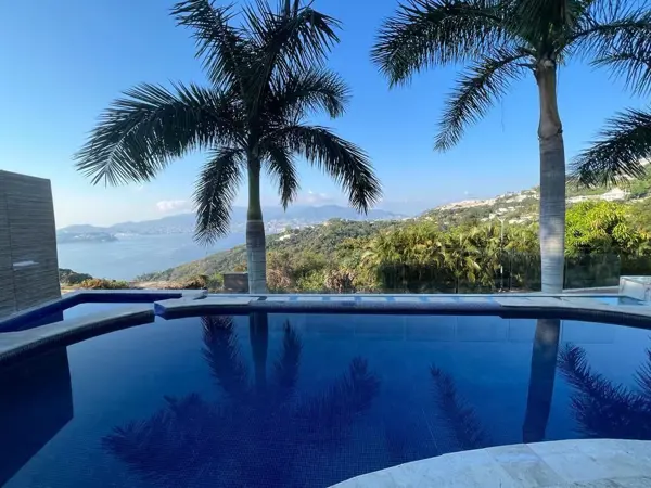 VILLA EN VENTA EN BRISAS DEL MARQUES ACAPULCO