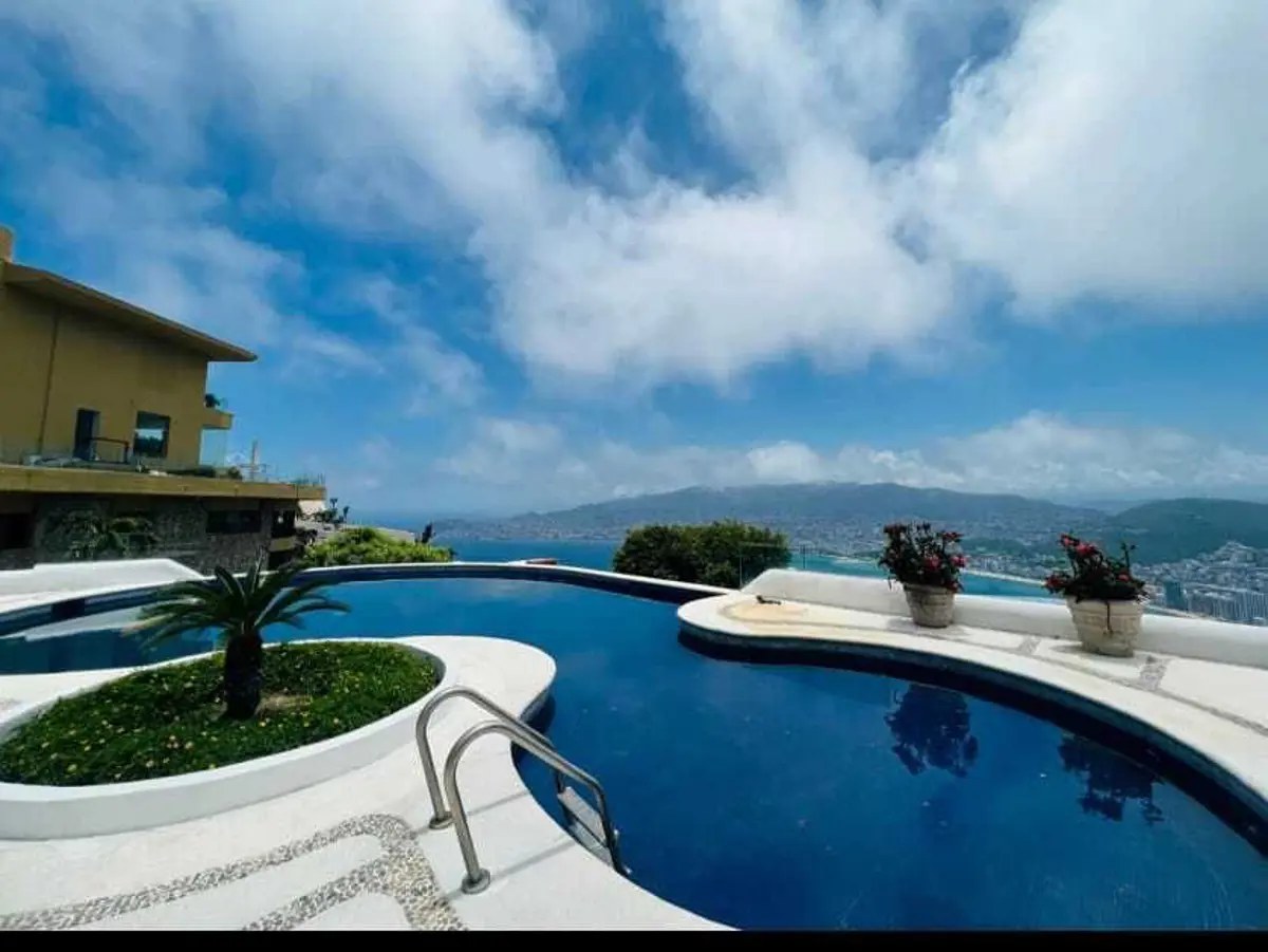 Casa en venta en Las Brisas, Acapulco de Juárez — foto 1 de 16