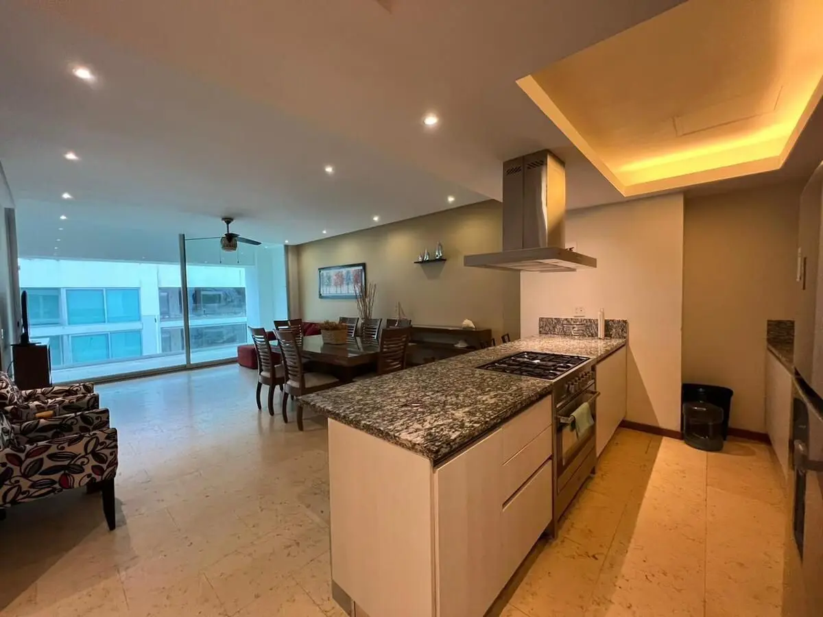 Departamento en venta en Playa Diamante, Acapulco de Juárez — foto 1 de 13