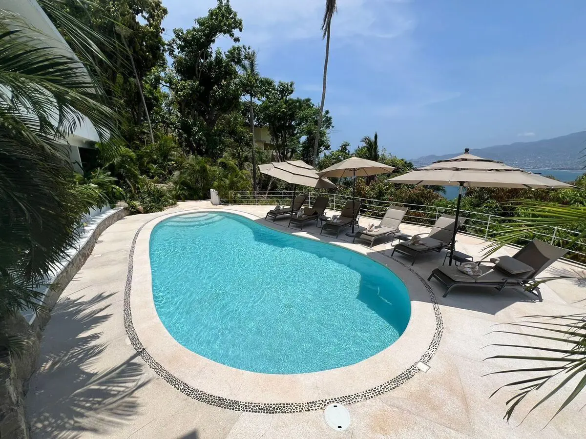 Casa en venta en Las Brisas, Acapulco de Juárez — foto 1 de 17