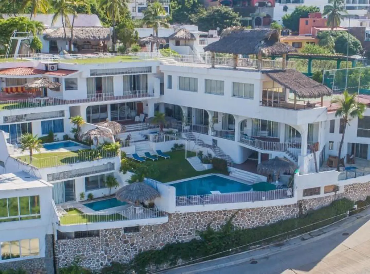Quinta en venta en Condesa, Acapulco de Juárez — foto 1 de 23