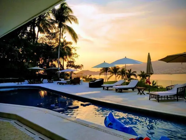 CASA EN RENTA EN LAS BRISAS ACAPULCO