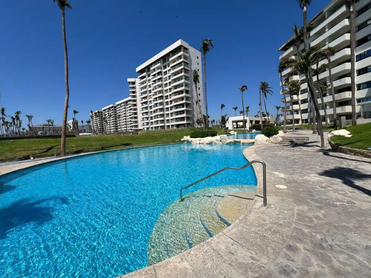 Departamento en venta en Playa Diamante, Acapulco de Juárez — foto 1 de 18
