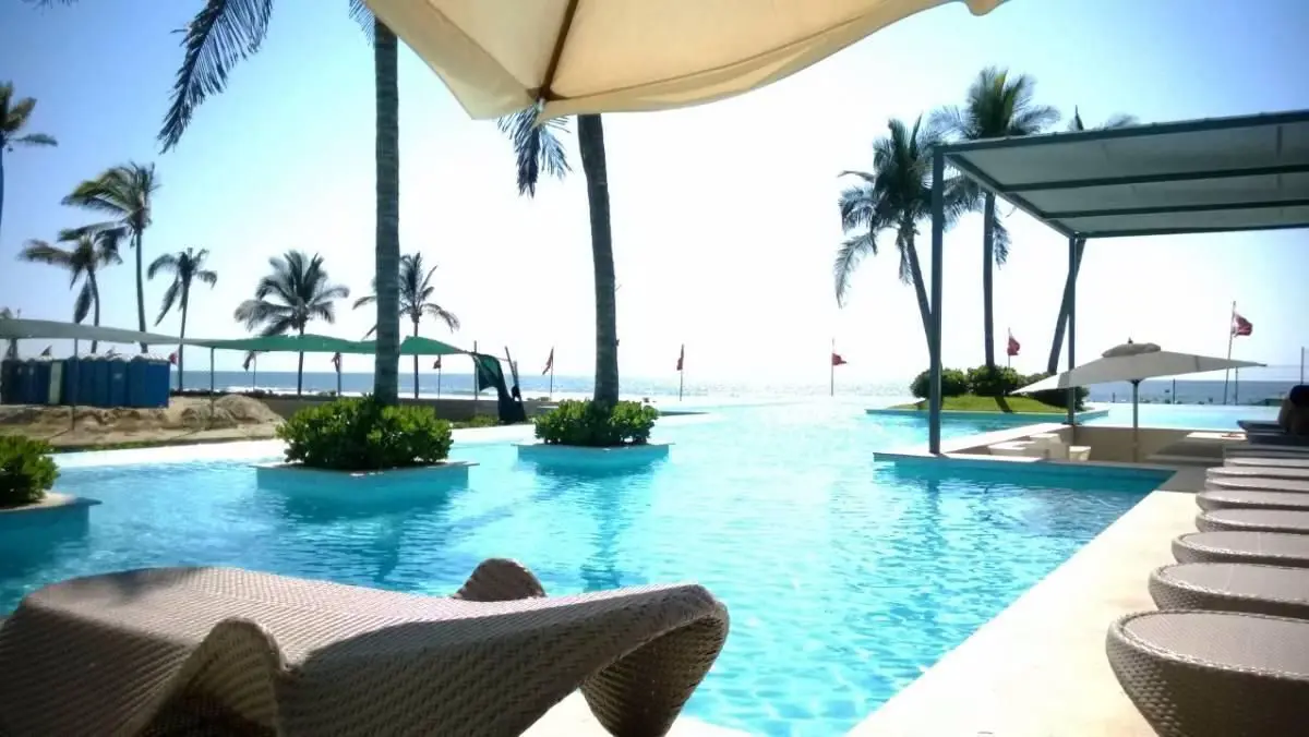 Departamento en venta en Playa Diamante, Acapulco de Juárez — foto 1 de 18