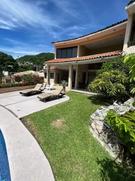 Casa en venta en Joyas de Brisamar, Acapulco de Juárez — foto 3 de 18