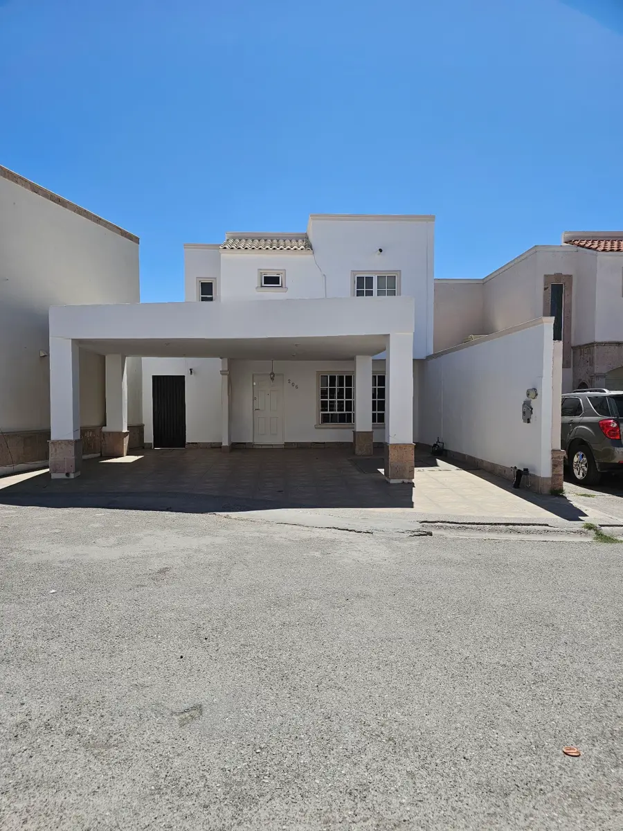 Casa en renta en Rincón San Ángel, Torreón — foto 1 de 16