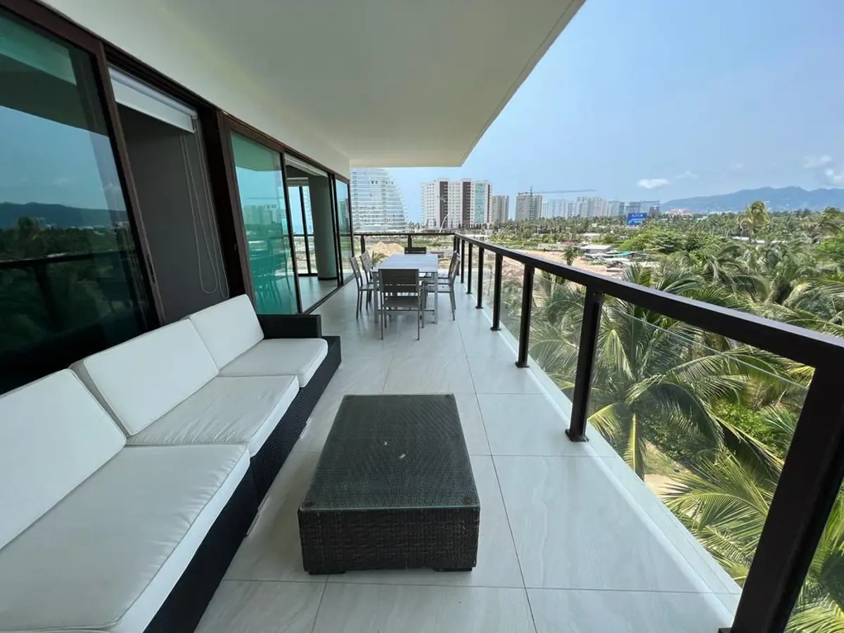 Departamento en venta en Playa Diamante, Acapulco de Juárez — foto 1 de 18