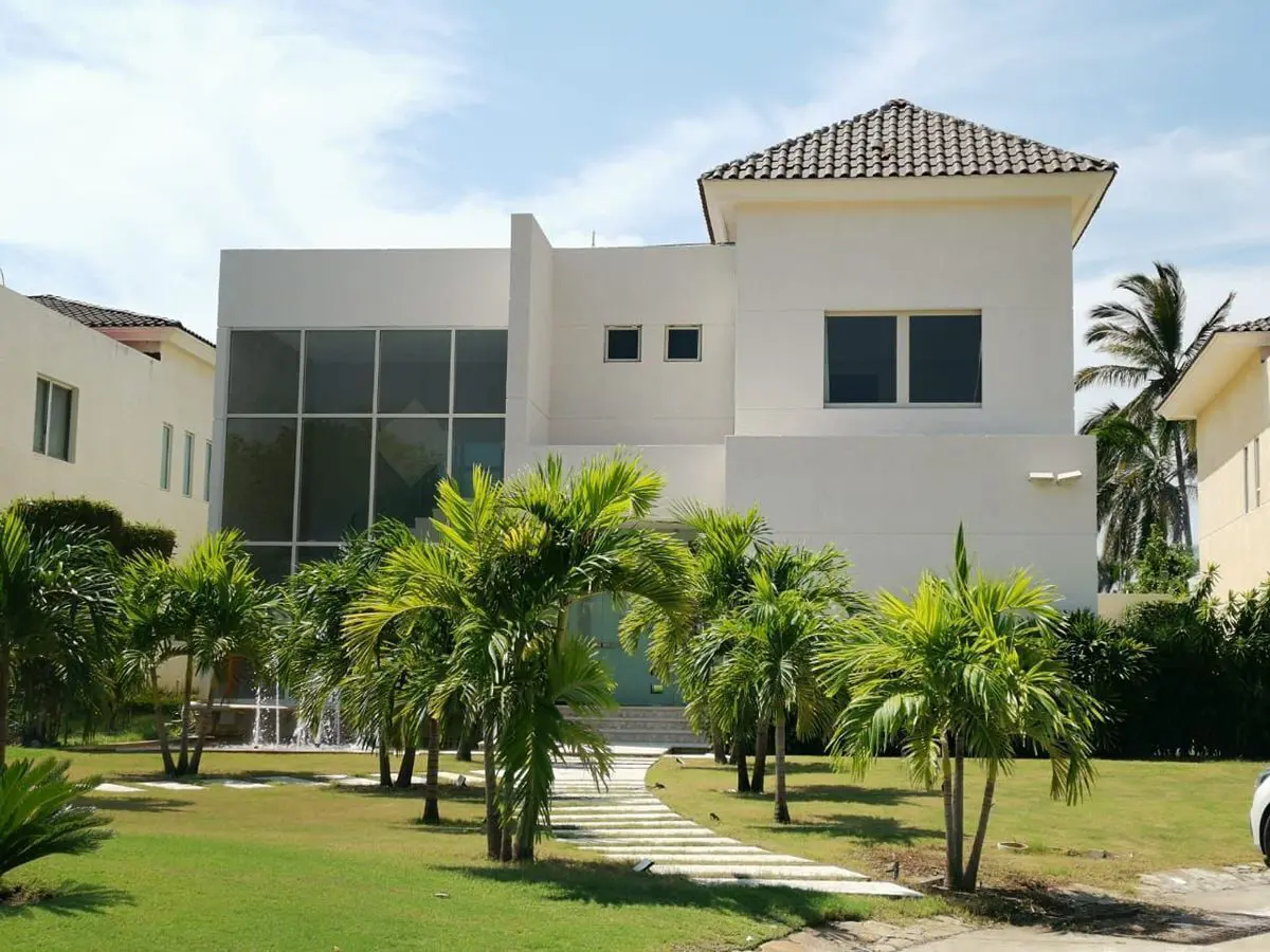 Casa en venta en Plan de los Amates, Acapulco de Juárez — foto 1 de 19