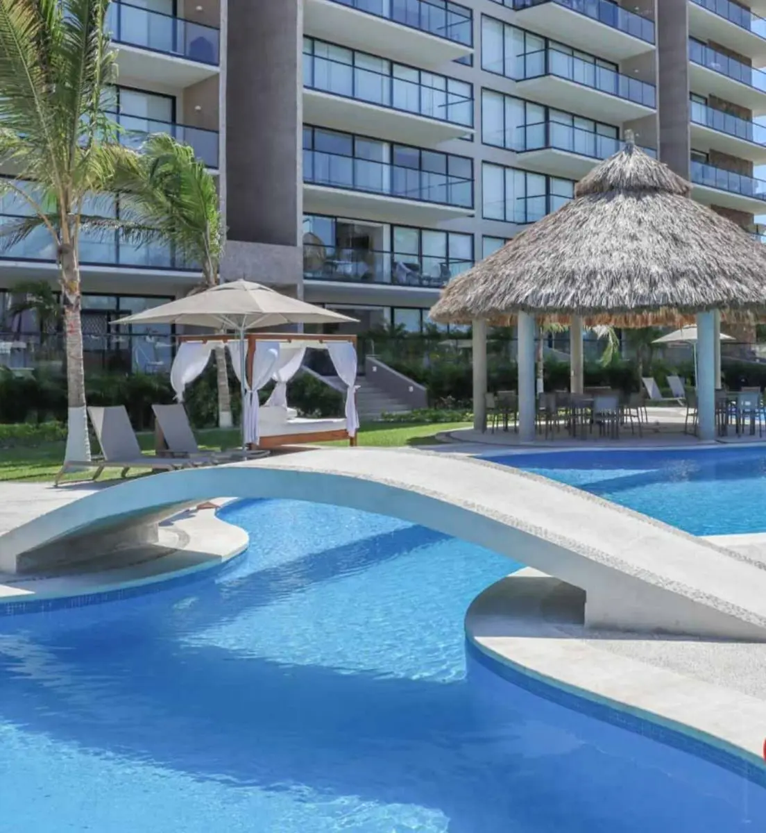 Departamento en venta en Playa Diamante, Acapulco de Juárez — foto 1 de 18