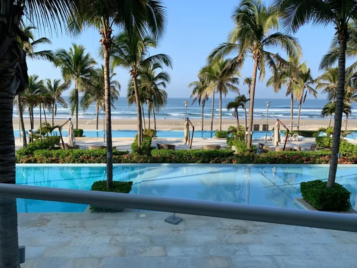 Departamento en venta en Playa Diamante, Acapulco de Juárez — foto 1 de 23