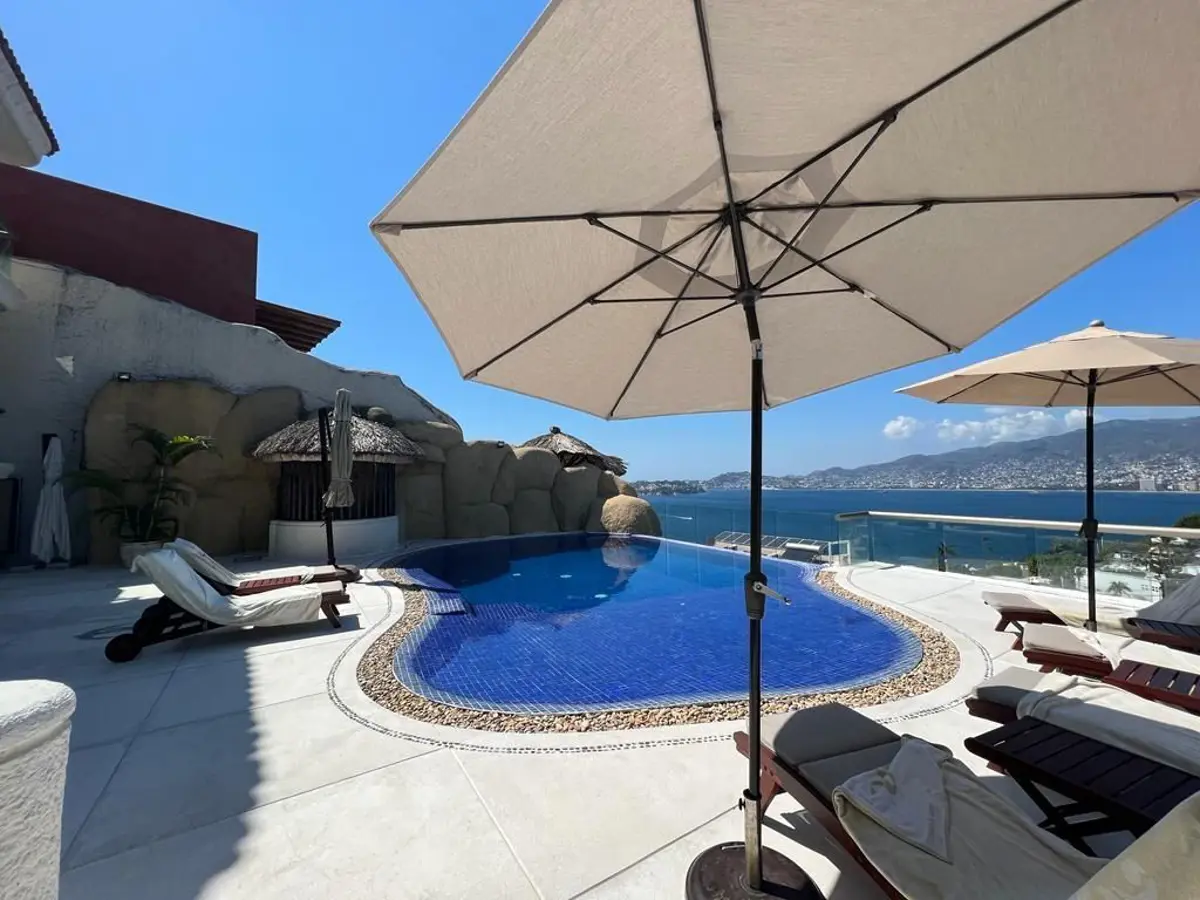 Casa en renta en Marina Brisas, Acapulco de Juárez — foto 1 de 23