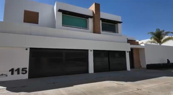 Casa en venta en Cañada del Refugio, León — foto 2 de 26