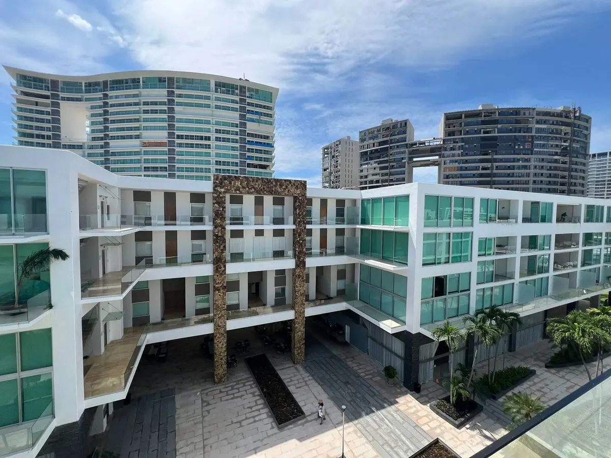 Departamento en renta en Playa Diamante, Acapulco de Juárez — foto 1 de 14