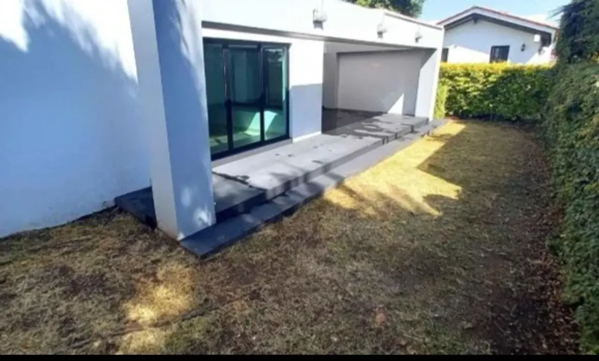 Casa en renta en Jardines de Santa Anita, Tlajomulco de Zúñiga — foto 1 de 3