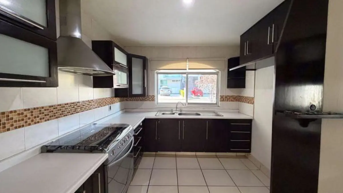 Casa en renta en Bosques Santa Anita, Tlajomulco de Zúñiga — foto 1 de 4