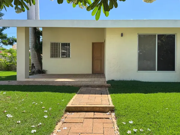 Casa en venta en Villas La Hacienda, Mérida — foto 2 de 12