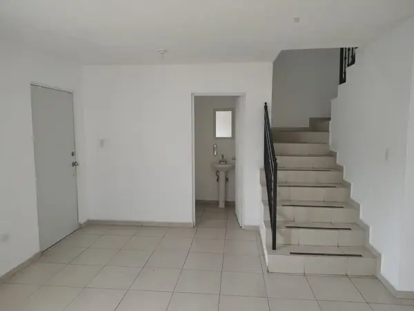 Casa en renta en Quinta Montecarlo, San Nicolás de los Garza — foto 3 de 16