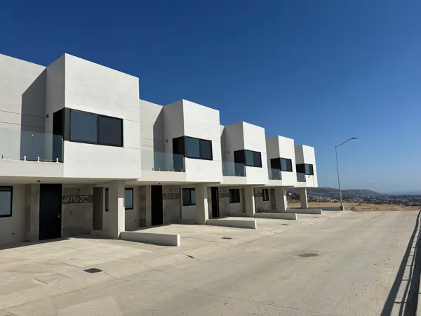 Casa en venta en La Cúspide, Tijuana — foto 2 de 35