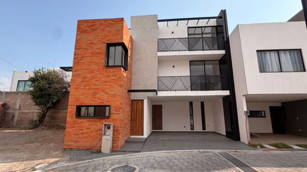 Casa en venta en Nuevo León, Cuautlancingo — foto 2 de 39