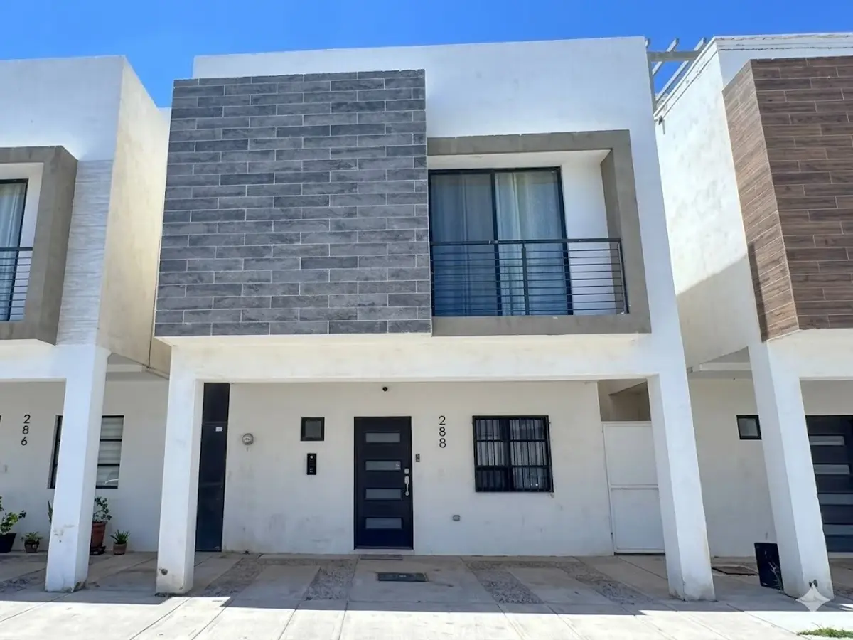 Casa en venta en Villas del Renacimiento, Torreón — foto 1 de 28