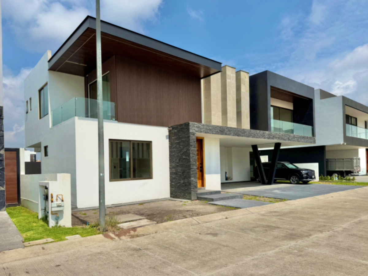 Casa en venta en Hacienda San Antonio, Metepec — foto 1 de 29