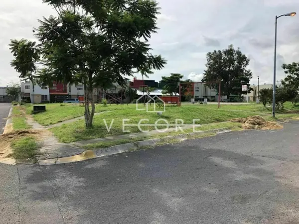 Terreno en venta en Chulavista, Tlajomulco de Zúñiga — foto 2 de 4